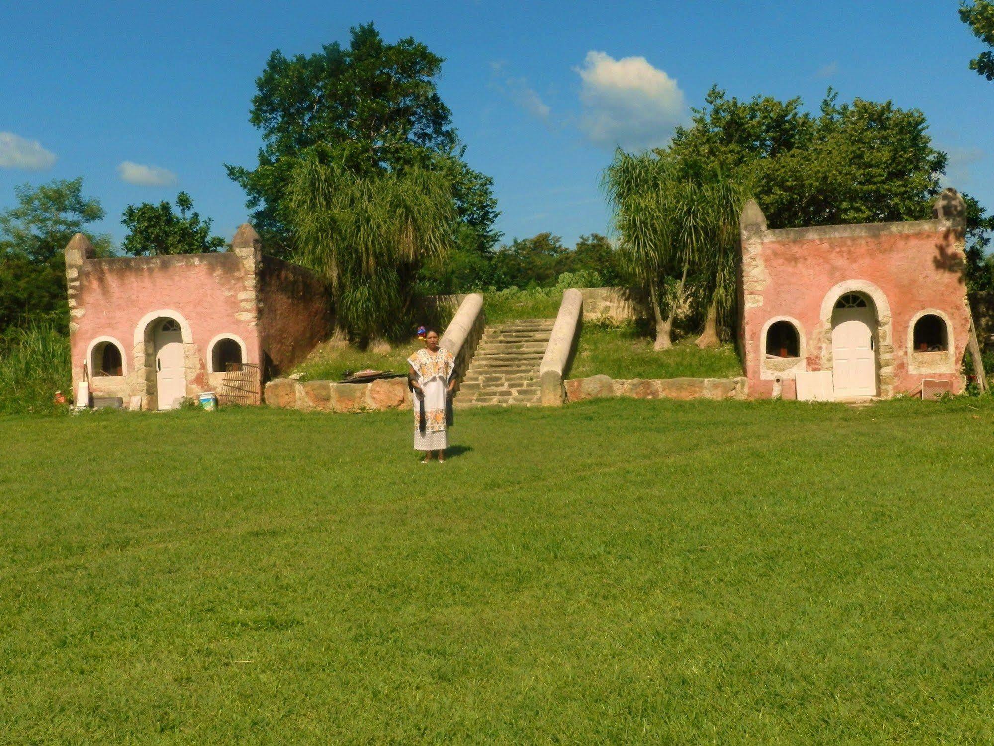 Hacienda Tepich Hotel Buitenkant foto